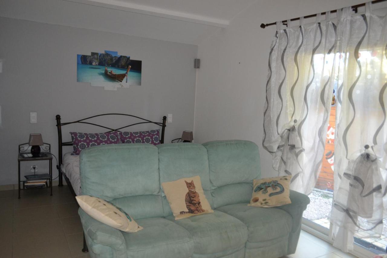 Suite 30 M2 Ideale Pour 2 Personnes Flassans-sur-Issole Экстерьер фото
